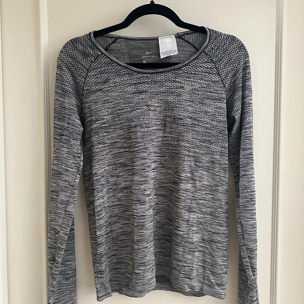 Nike dry fit top